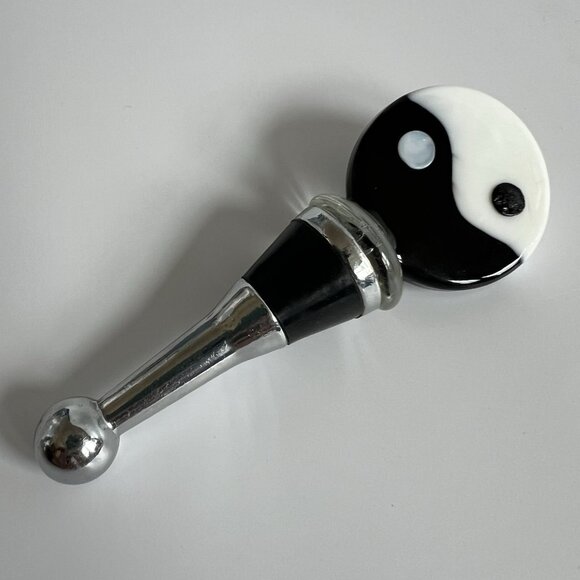 Handmade Yin Yang Glass Blown Black and White Wine Bottle Stopper - Picture 1 of 6